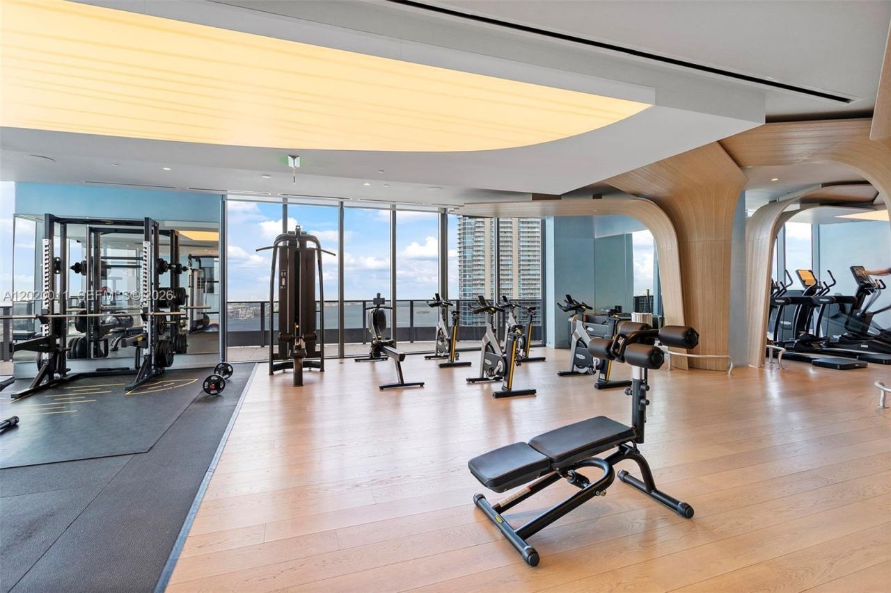 1000 Brickell Plz , Unit 4014, Miami, FL 33131 Photo
