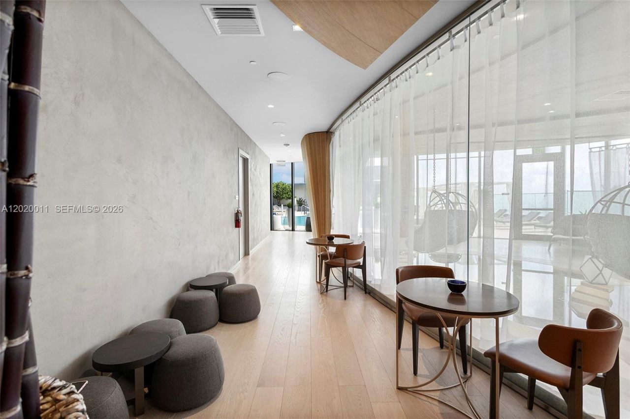 1000 Brickell Plz , Unit 4014, Miami, FL 33131 Photo
