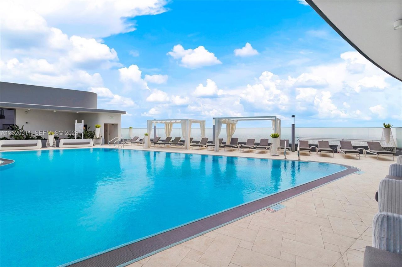 1000 Brickell Plz , Unit 4014, Miami, FL 33131 Photo
