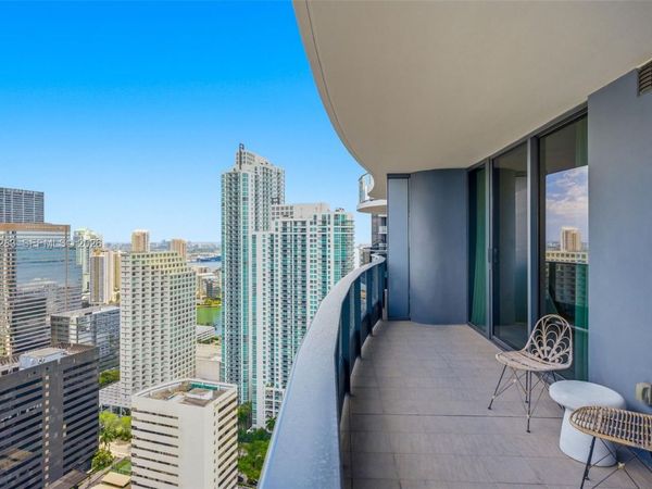 1000 Brickell Plz , Unit 4014, Miami, FL 33131