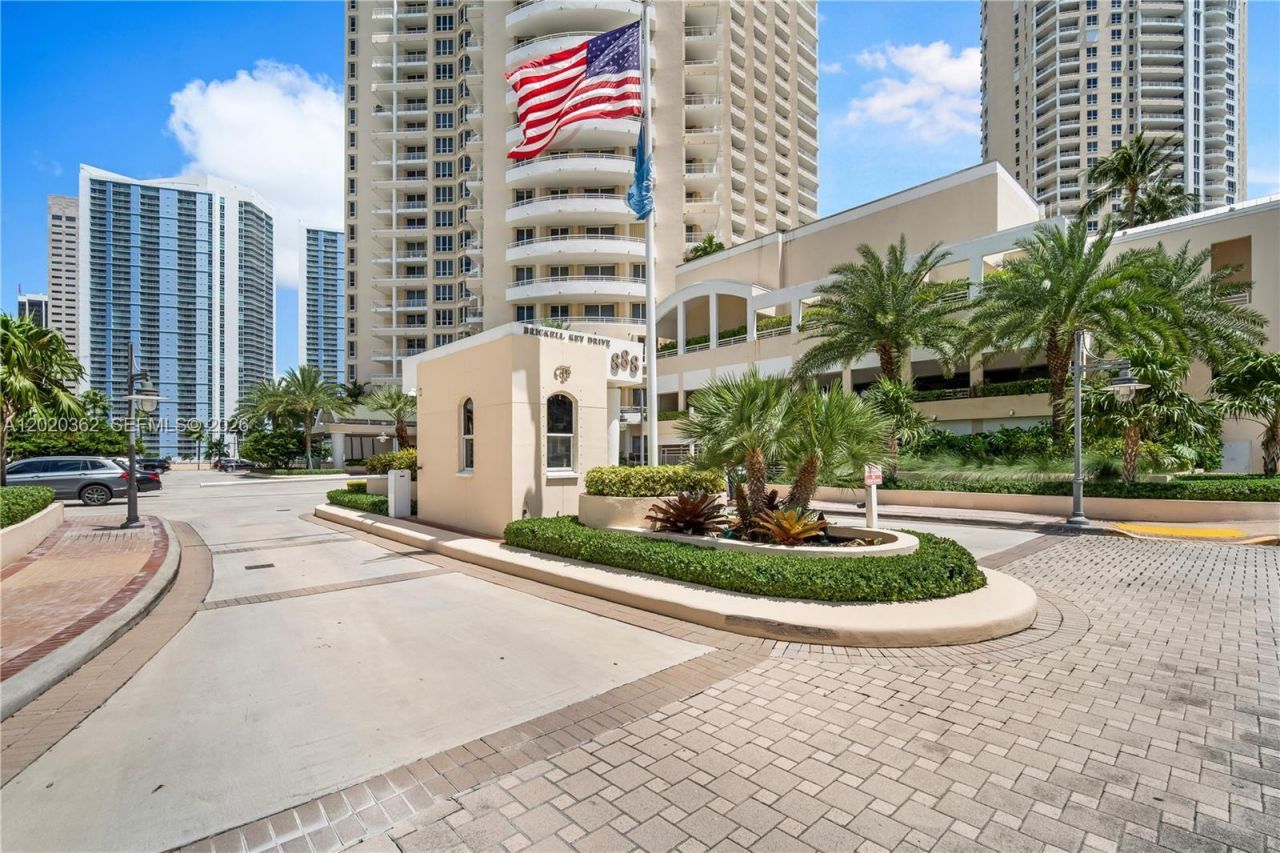 888 Brickell Key Dr , Unit 1612, Miami, FL 33131 Photo