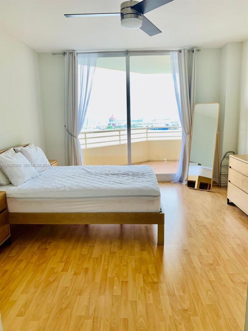 888 Brickell Key Dr , Unit 1612, Miami, FL 33131 Photo
