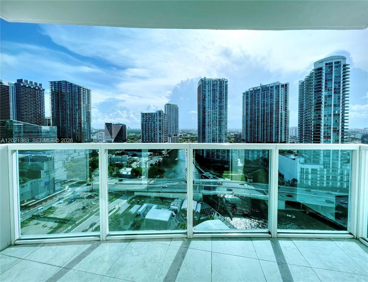 31 SE 5th St , Unit 2307, Miami, FL 33131 Photo