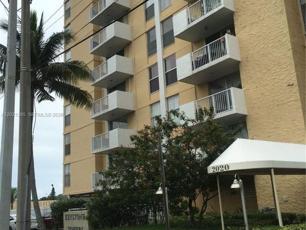 2020 NE 135th St , Unit 310, North Miami, FL 33181