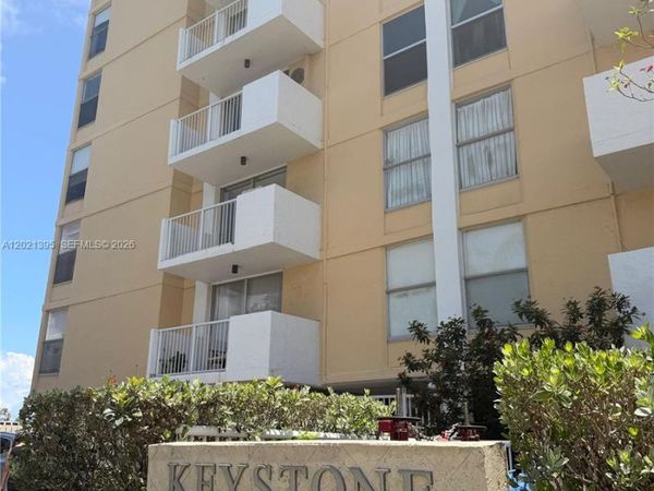 2020 NE 135th St , Unit 310, North Miami, FL 33181