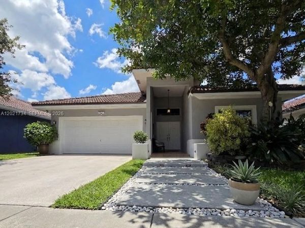 2908 N 36th Ave , Hollywood, FL 33021