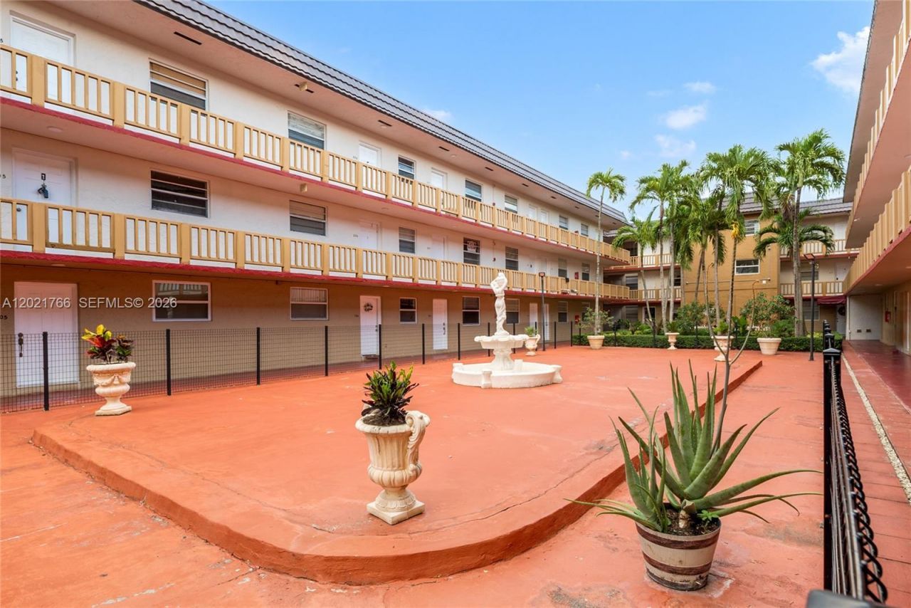 Please Call For Address, Unit 326, Hialeah, FL 33012 Photo
