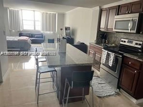 825 BRICKELL BAY DR , Unit 1243, Unincorporated Dade County, FL 33131