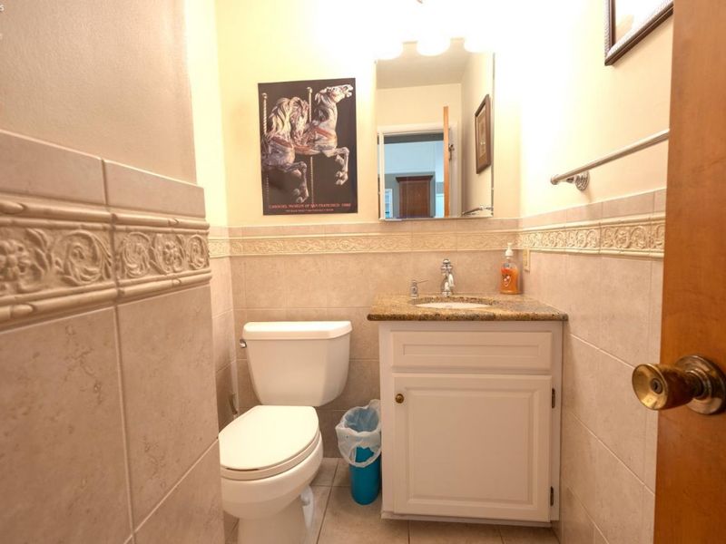 2704 Eastwood Drive, Sandusky, OH 44870 Photo 12
