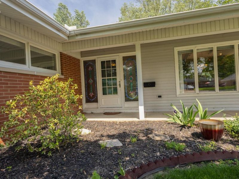 2704 Eastwood Drive, Sandusky, OH 44870 Photo 2