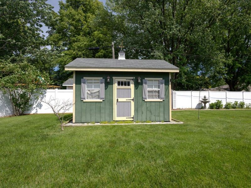 2704 Eastwood Drive, Sandusky, OH 44870 Photo 40
