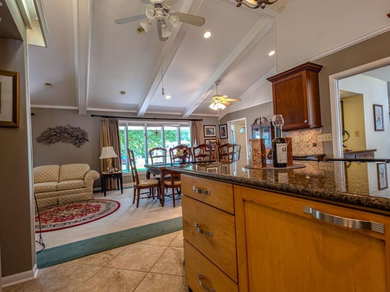 2704 Eastwood Drive, Sandusky, OH 44870 Photo 8