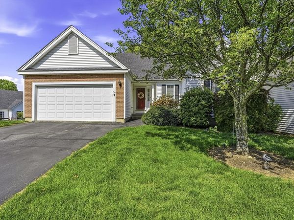 56 Nature View Drve, Unit 56, Uxbridge, MA 01569