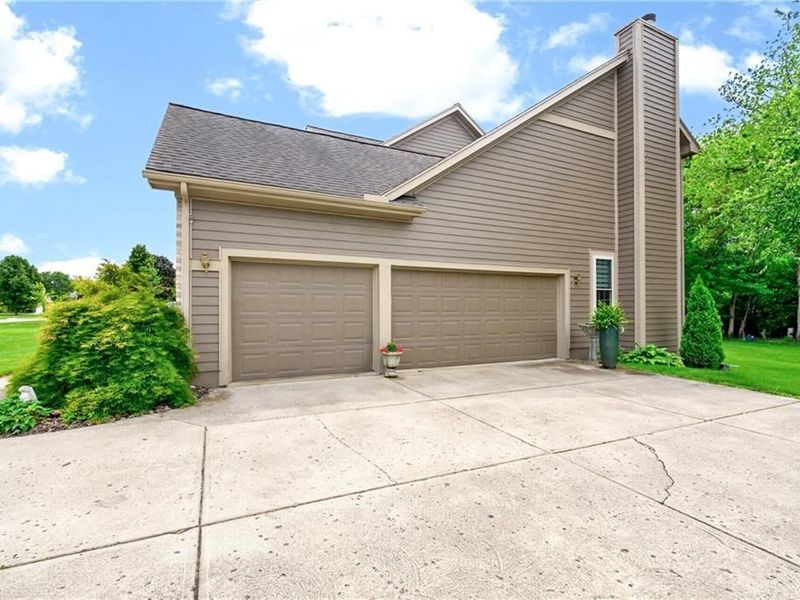 907 Autumn Leaf Drive, Beavercreek, OH 45430 Photo 4