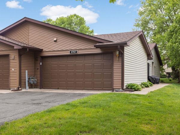 8792 134th Street W, Apple Valley, MN 55124