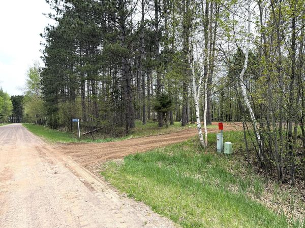 87190 Woodstock Road , Sturgeon Lake, MN 55783