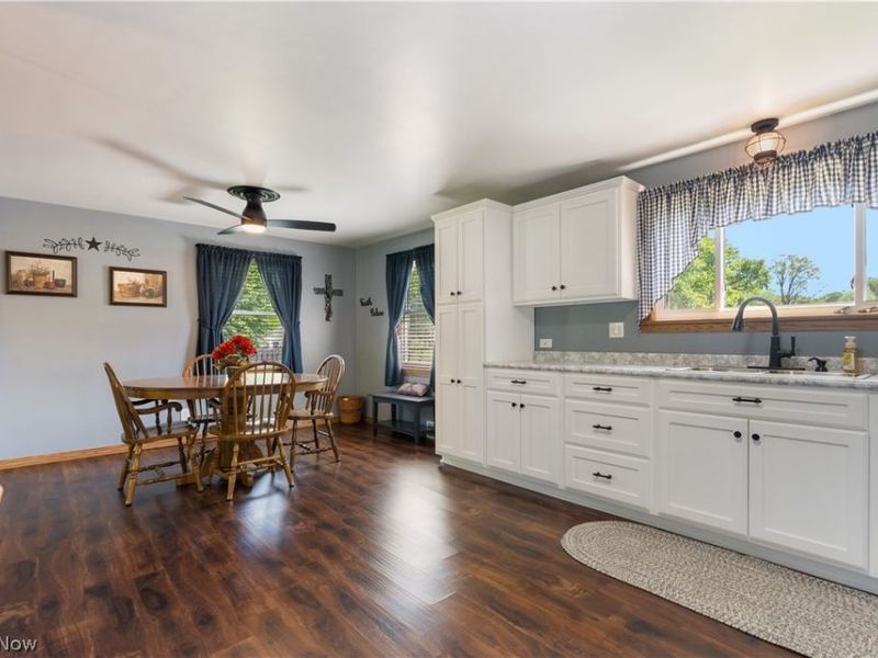 4260 Broadway Avenue NE, Louisville, OH 44641 Photo 12