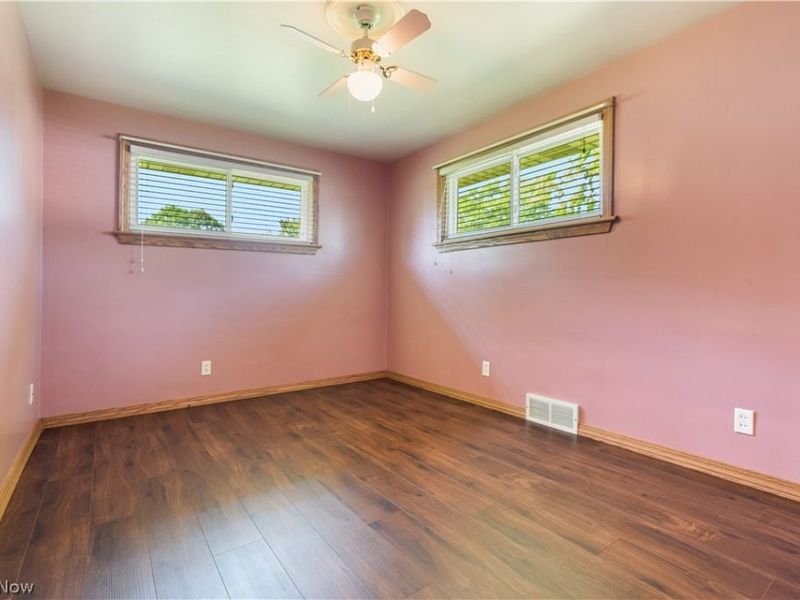 4260 Broadway Avenue NE, Louisville, OH 44641 Photo 14