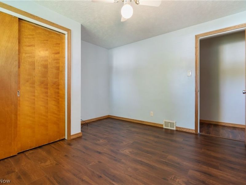 4260 Broadway Avenue NE, Louisville, OH 44641 Photo 17