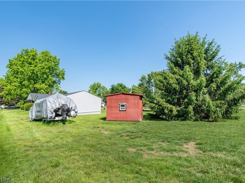 4260 Broadway Avenue NE, Louisville, OH 44641 Photo 31