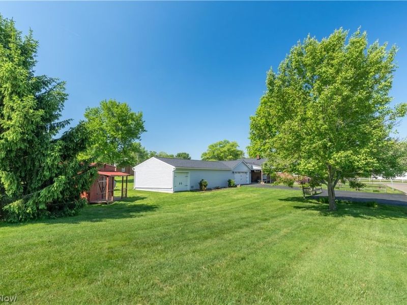4260 Broadway Avenue NE, Louisville, OH 44641 Photo 35