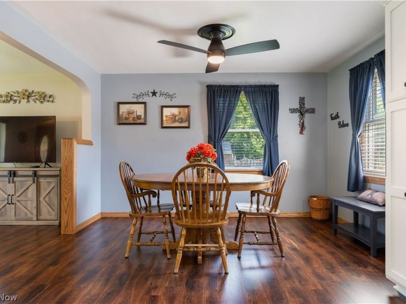 4260 Broadway Avenue NE, Louisville, OH 44641 Photo 7