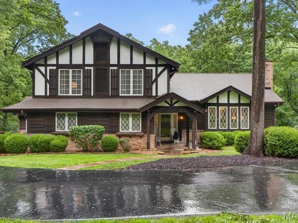 1544 Horseshoe Ridge Road, Chesterfield, MO 63005