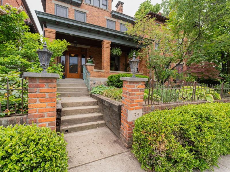 139 Warren Street , Columbus, OH 43215 Photo 1