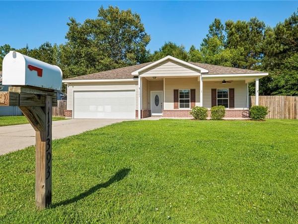 11393 WELLINGTON Lane, Hammond, LA 70403