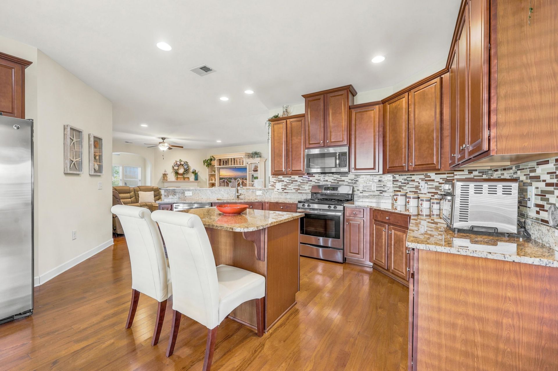 677 Harbor Bay Dr.  Photo 5