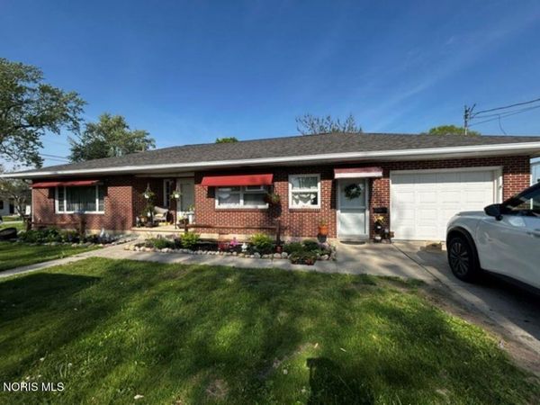 108 E 1st Street , Montpelier, OH 43543