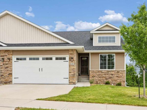 620 Creekside Drive, Tiffin, IA 52340