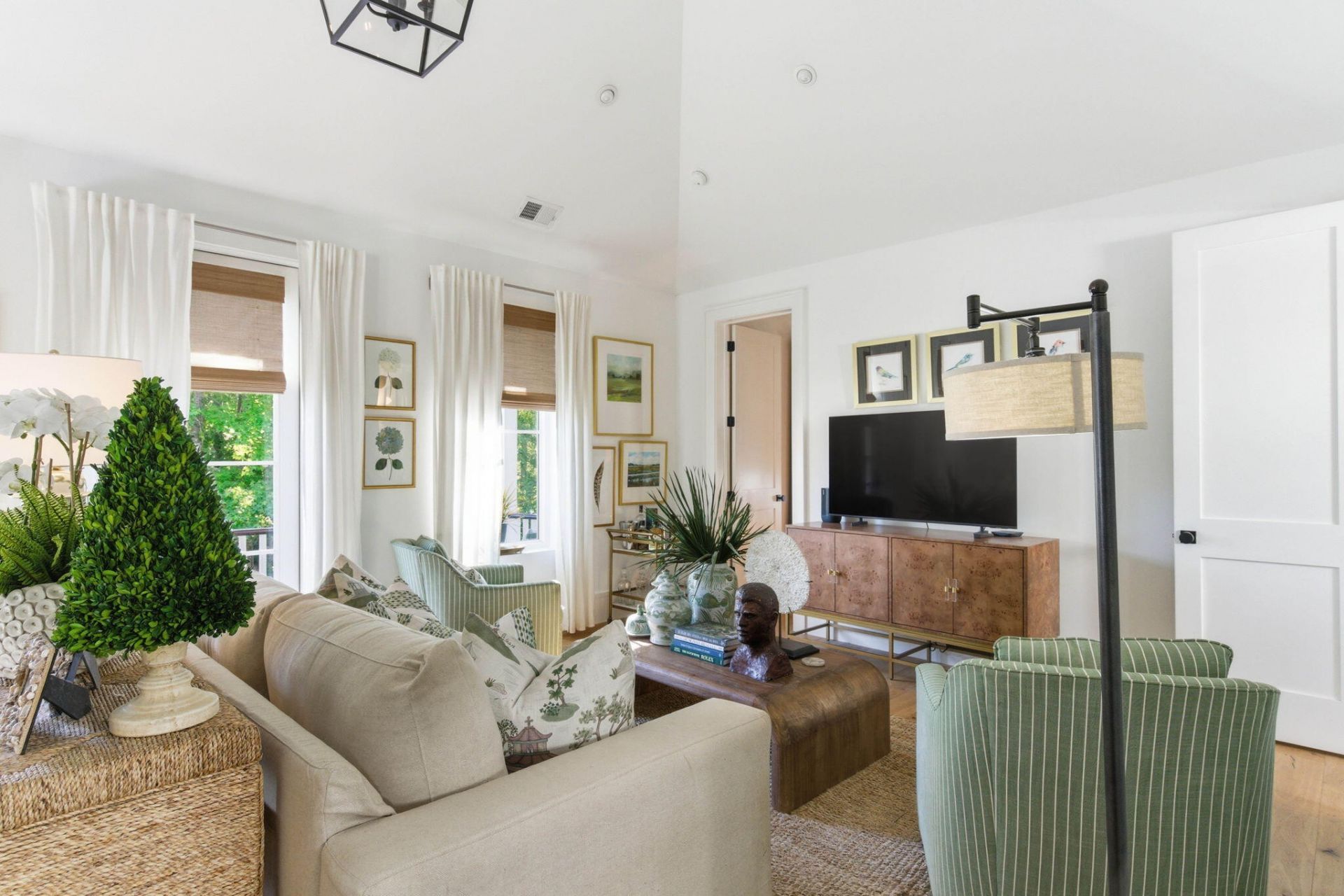 9 Duany Road Photo 12