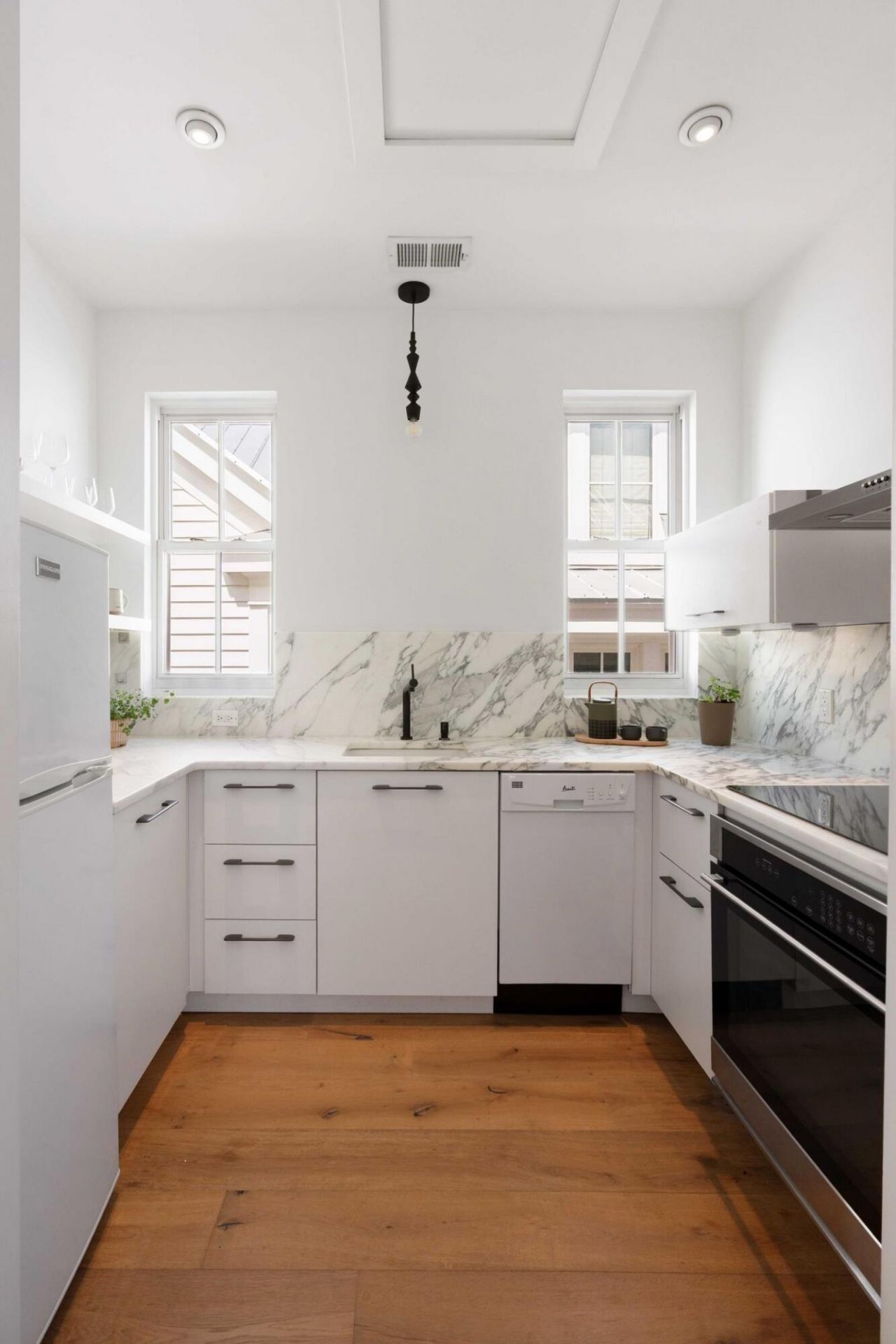 9 Duany Road Photo 24