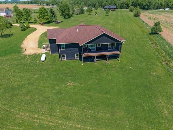 W5267 Weidling Drive, Mauston, WI 53948