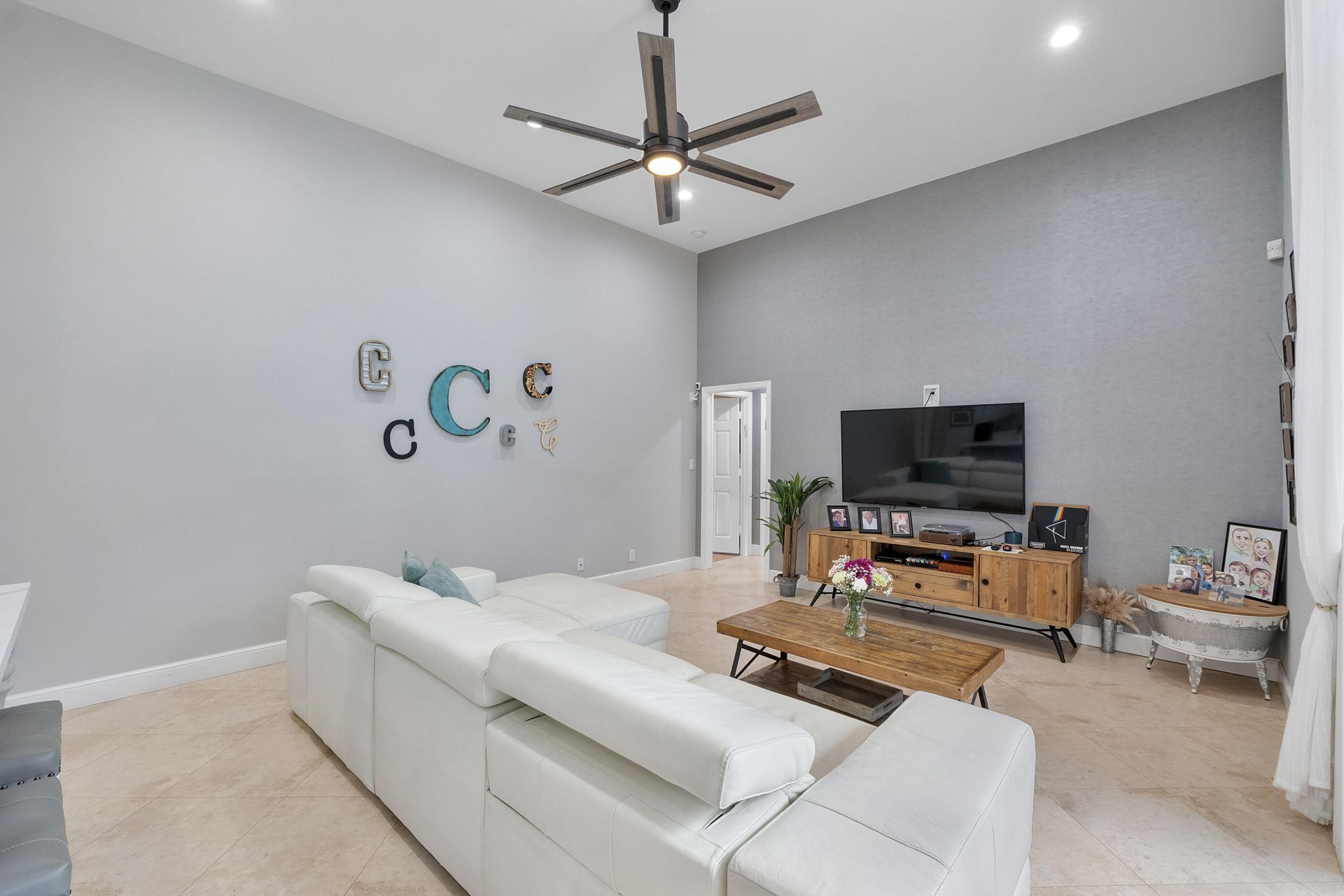 5431 NW 109th Lane, Coral Springs, FL 33076 Photo