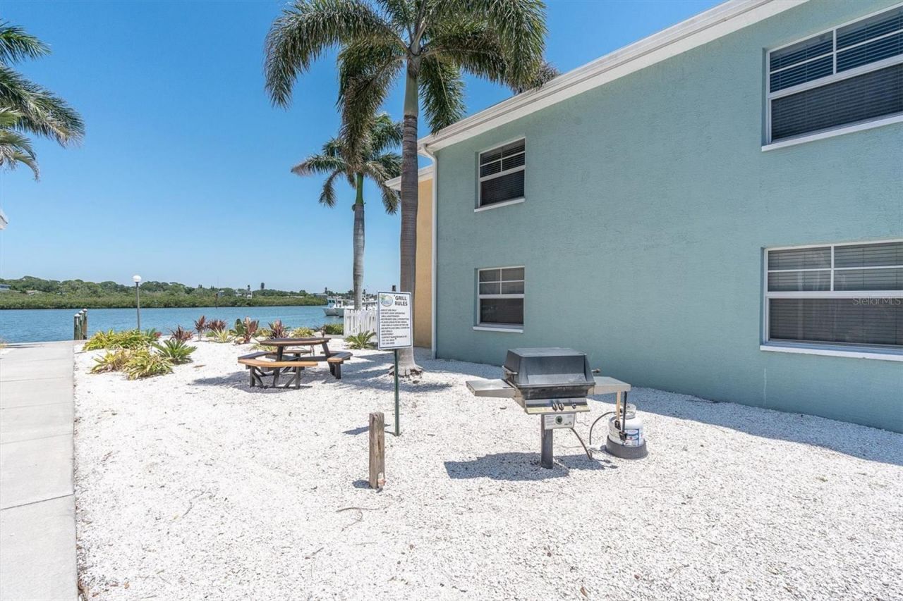 19417 Gulf Boulevard, Unit E103, Indian Rocks Beach, FL 33785 Photo