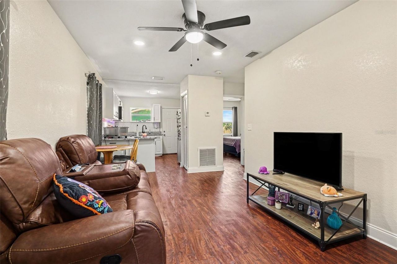 614 W 6th Street, Lakeland, FL 33805 Photo