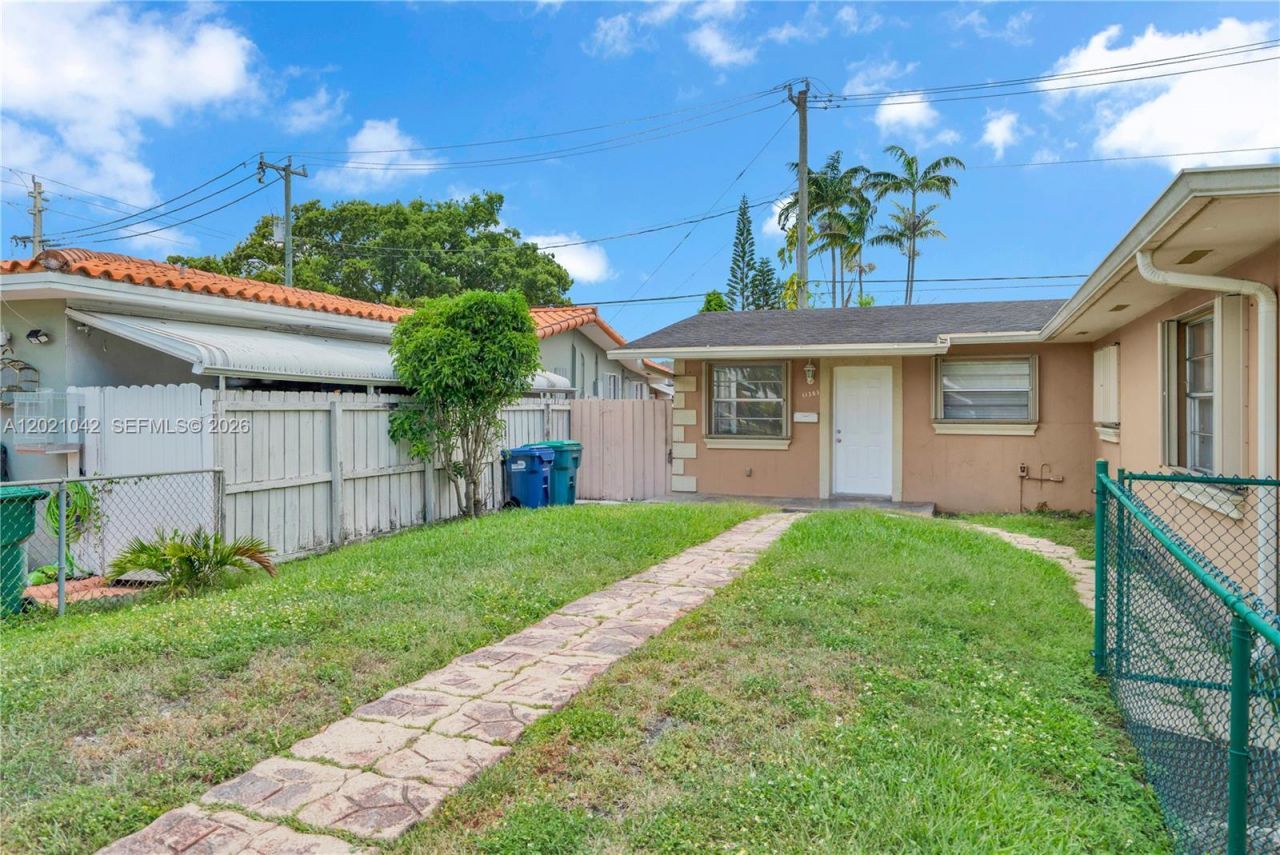 11381 SW 7th Ter, Sweetwater, FL 33174 Main Photo
