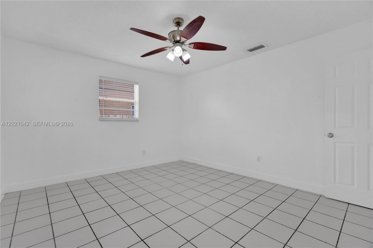 11381 SW 7th Ter, Sweetwater, FL 33174 Photo