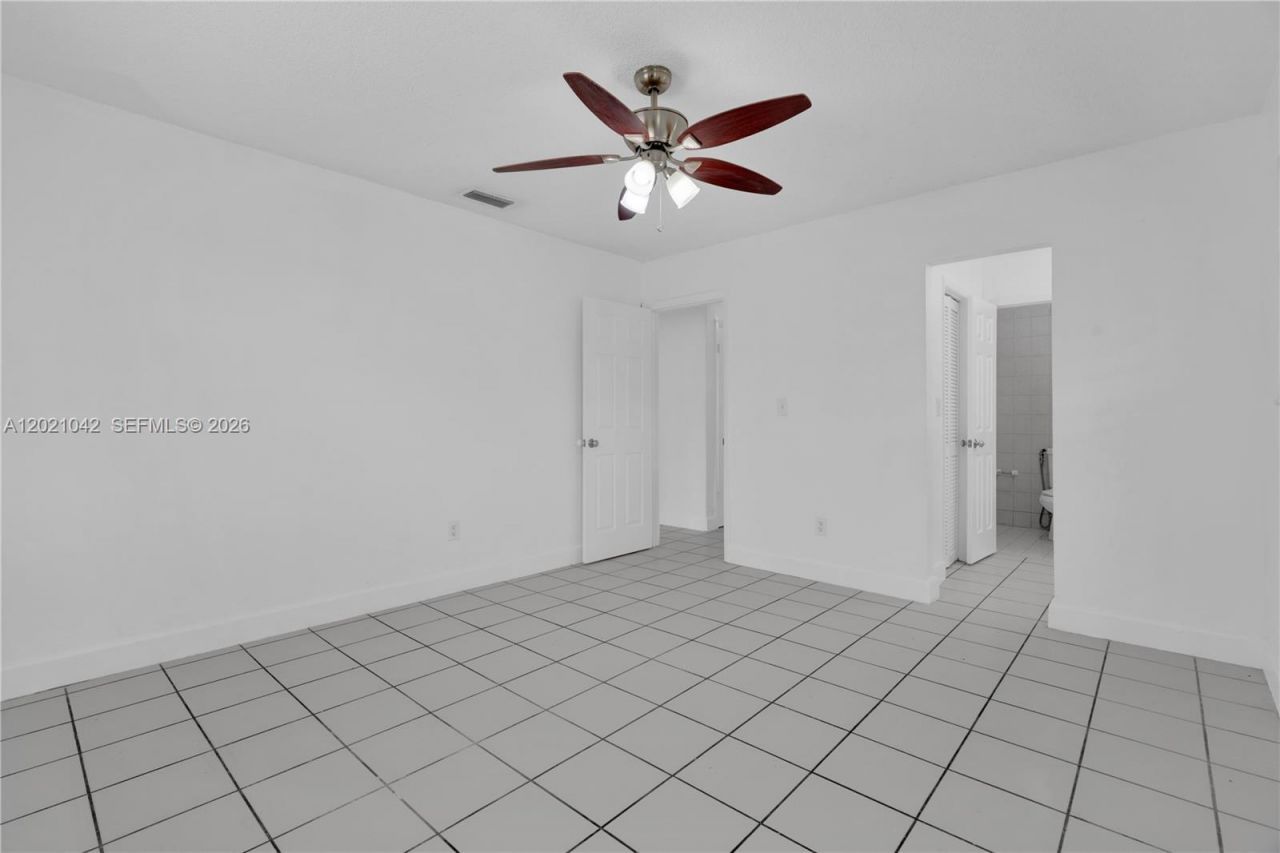 11381 SW 7th Ter, Sweetwater, FL 33174 Photo