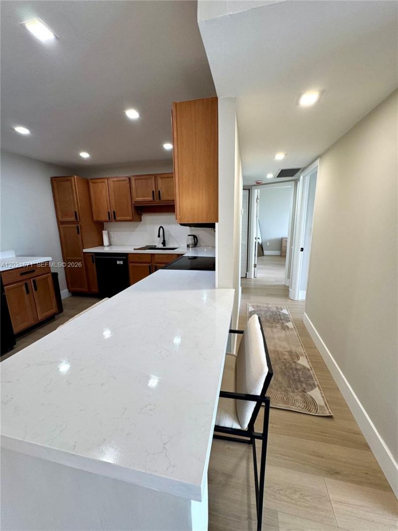 2851 NE 183rd St , Unit 1607E, Aventura, FL 33160 Photo
