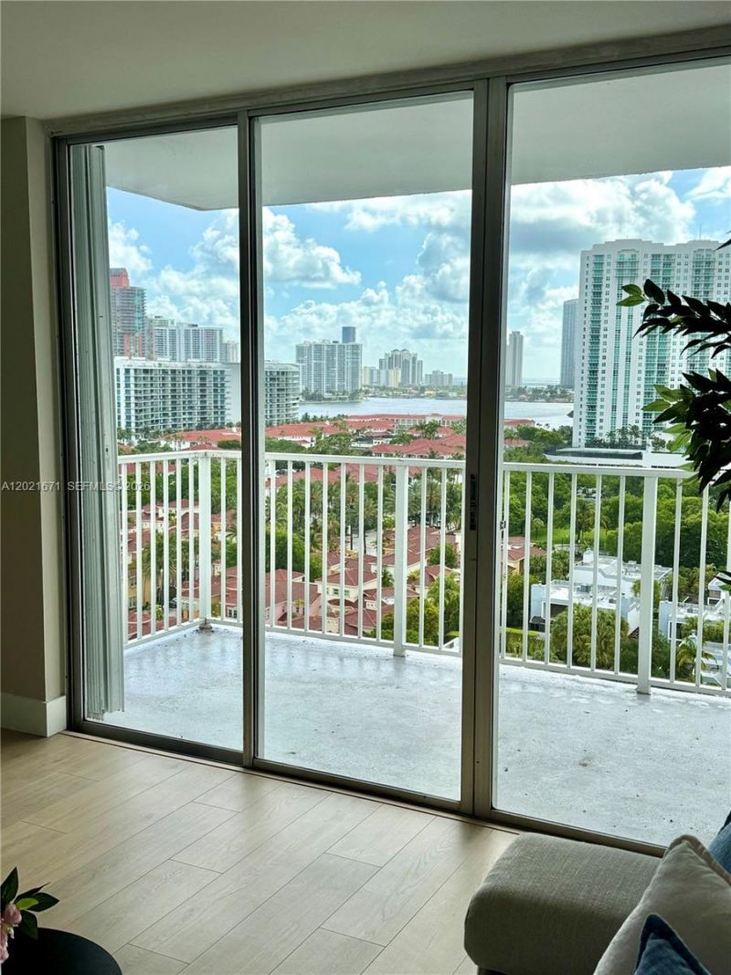 2851 NE 183rd St , Unit 1607E, Aventura, FL 33160 Photo