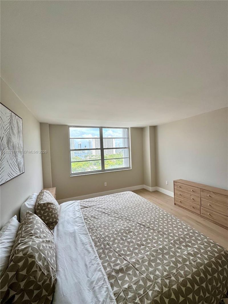 2851 NE 183rd St , Unit 1607E, Aventura, FL 33160 Photo