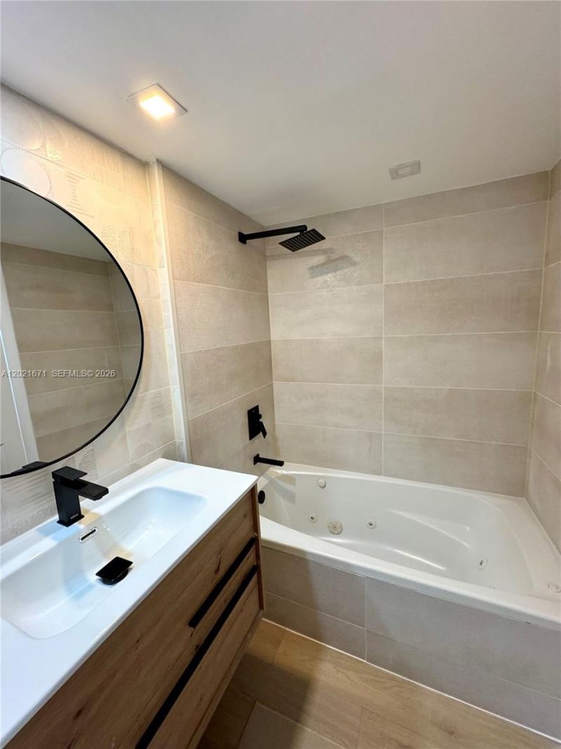 2851 NE 183rd St , Unit 1607E, Aventura, FL 33160 Photo