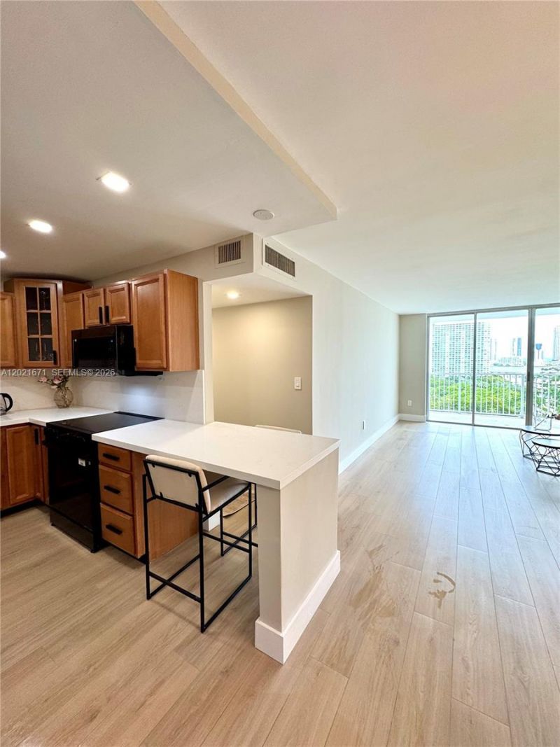 2851 NE 183rd St , Unit 1607E, Aventura, FL 33160 Photo