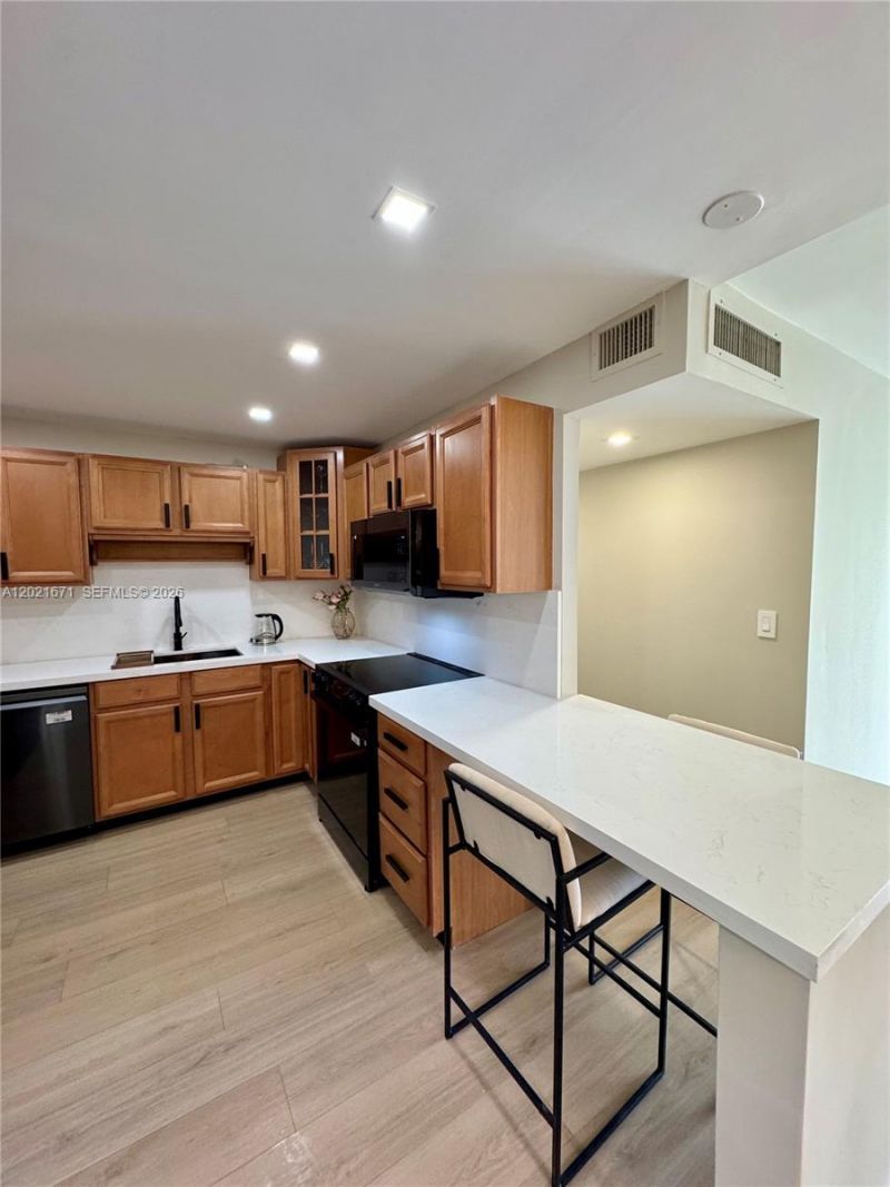 2851 NE 183rd St , Unit 1607E, Aventura, FL 33160 Photo