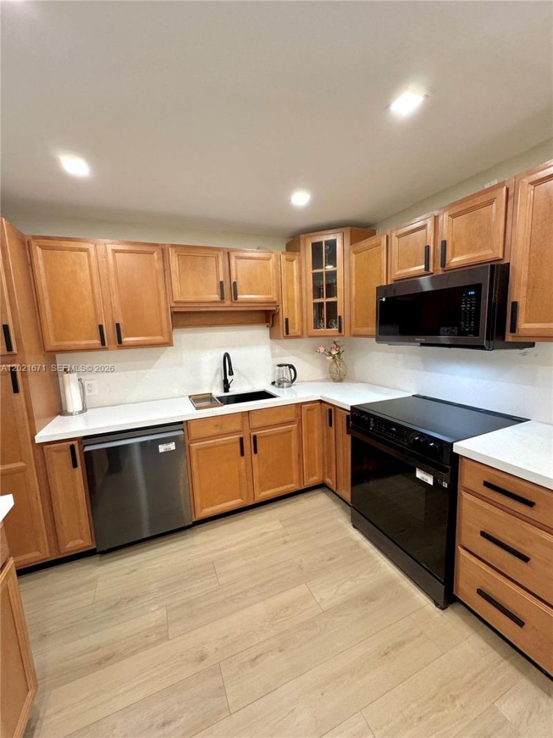2851 NE 183rd St , Unit 1607E, Aventura, FL 33160 Photo