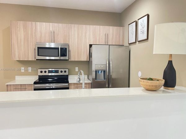 170 SE 7th Way , Unit 170, Pompano Beach, FL 33060