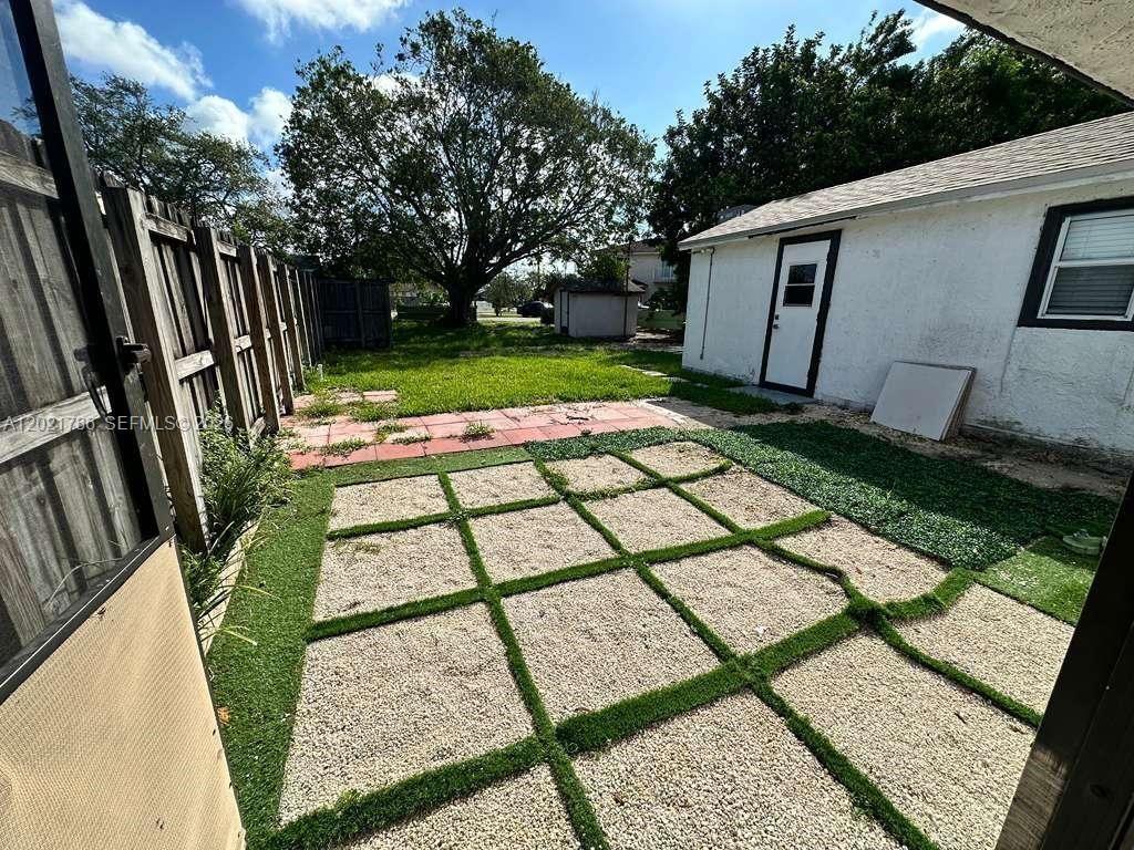 719 Glenn Pkwy , Unit 2, Hollywood, FL 33021 Photo